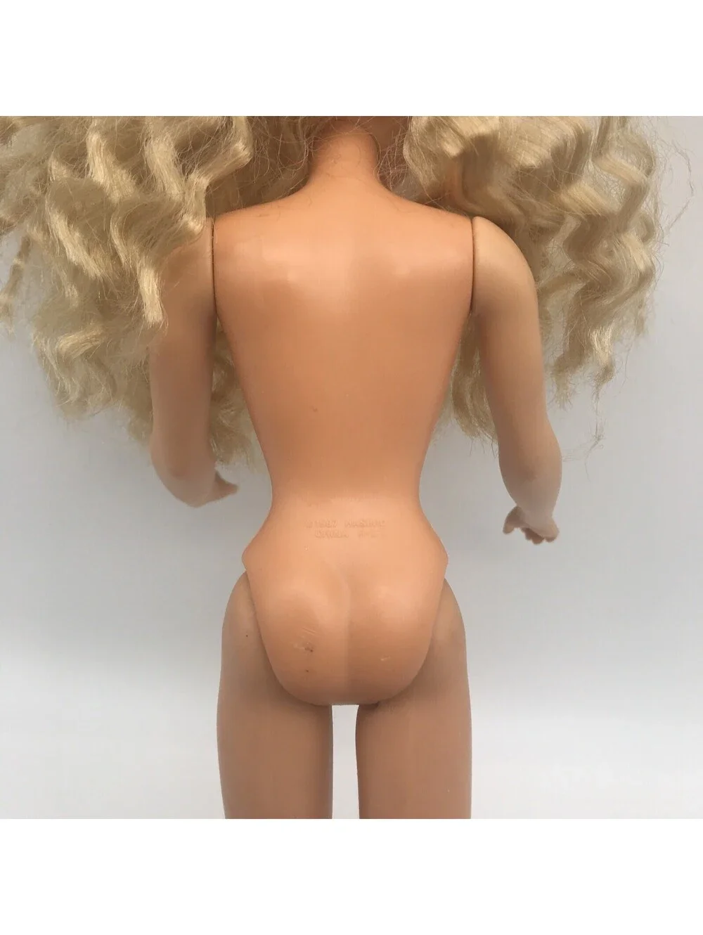 Vintage 1987 Hasbro Makin' Waves Maxie Beach Fashion Doll with Swimsuit Earrings